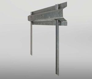 Highway Center Strip